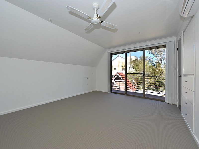 15 Lochee Street, Mosman Park WA 6012
