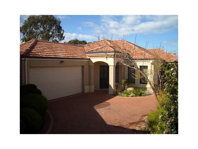 81b Todd Avenue, Como WA 6152