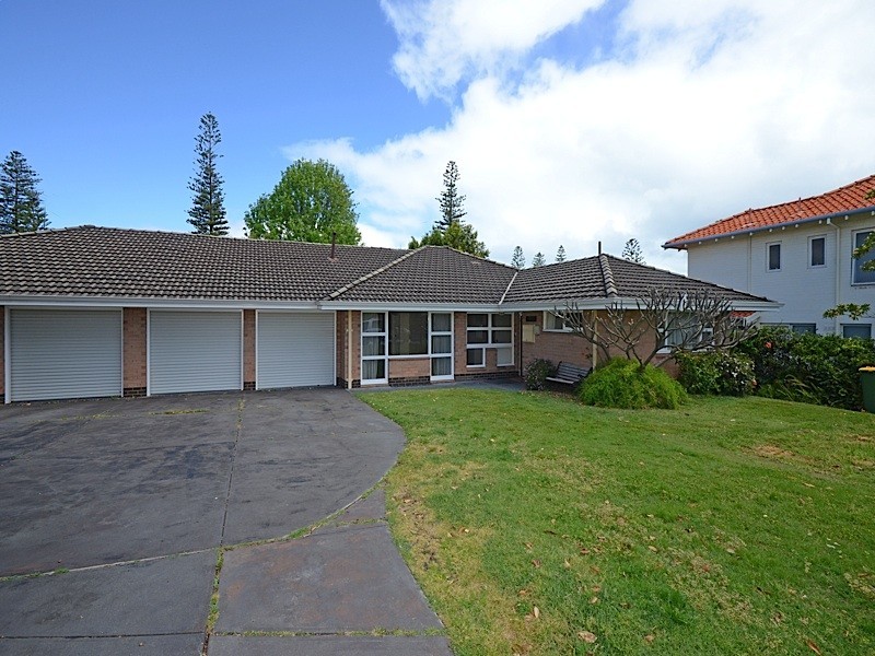 9 Andrews Place, Cottesloe WA 6011