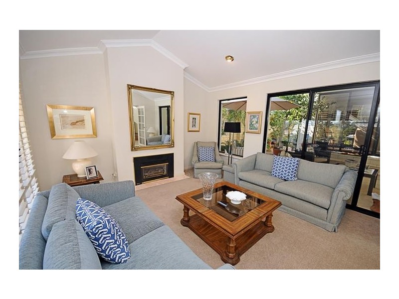 13 Binns Court, North Fremantle WA 6159