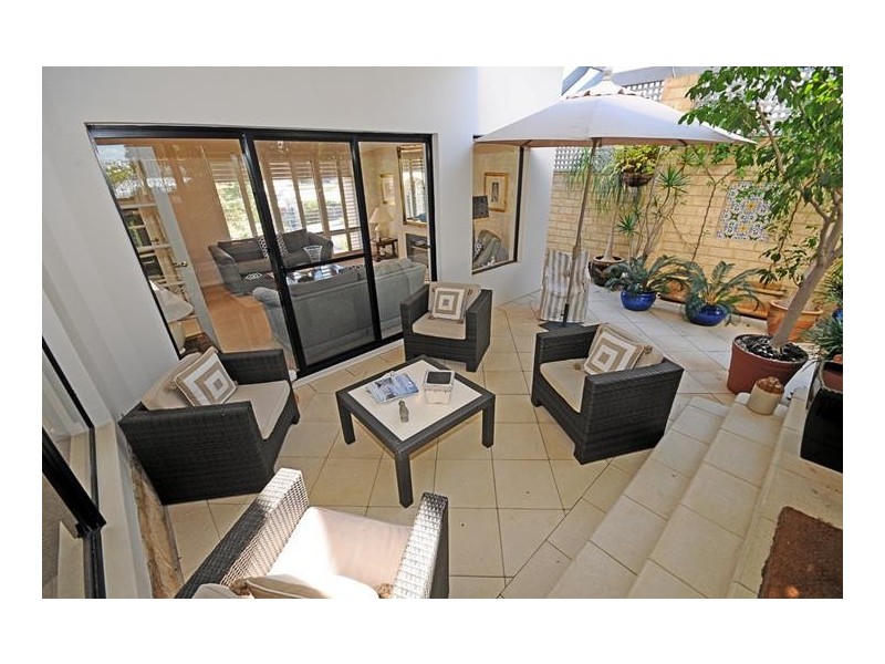 13 Binns Court, North Fremantle WA 6159