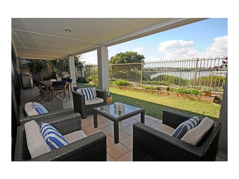 13 Binns Court, North Fremantle WA 6159