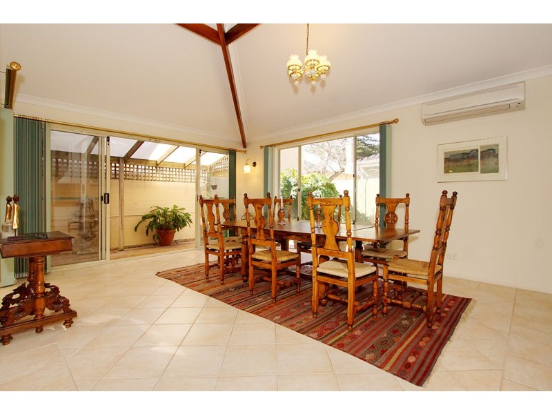 191A Curtin Ave, Cottesloe WA 6011