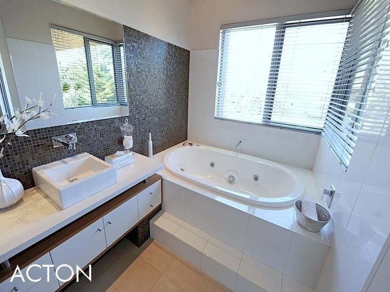 28 Gibney Street, Cottesloe WA 6011