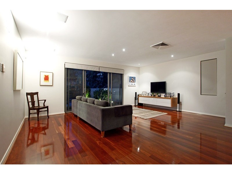 3 Greenville Street, Swanbourne WA 6010