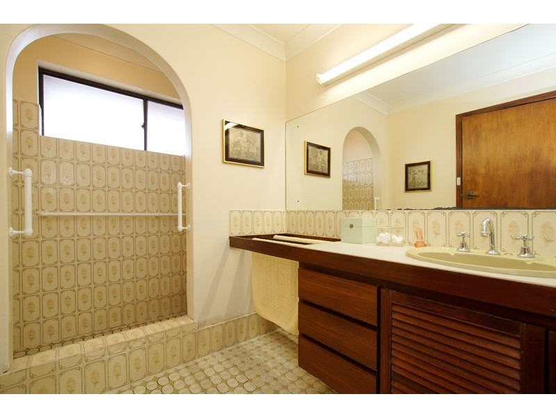 53 Kalinda Drive, City Beach WA 6015