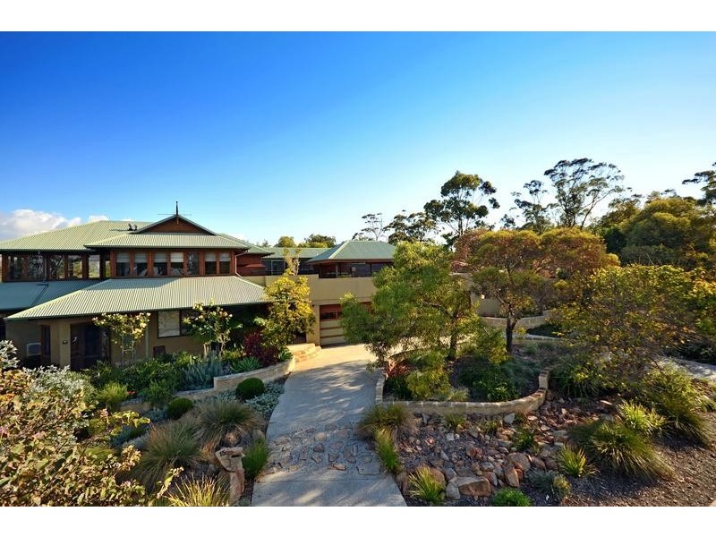 15 Barnsley Road, Mount Claremont WA 6010