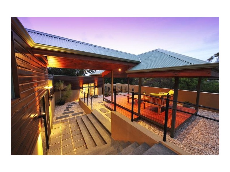 15 Barnsley Road, Mount Claremont WA 6010