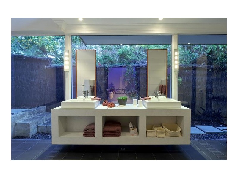 15 Barnsley Road, Mount Claremont WA 6010