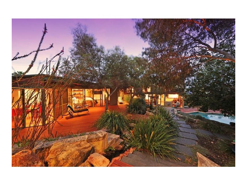 15 Barnsley Road, Mount Claremont WA 6010