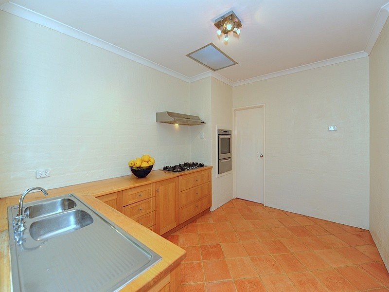 12A Salisbury, Cottesloe WA 6011