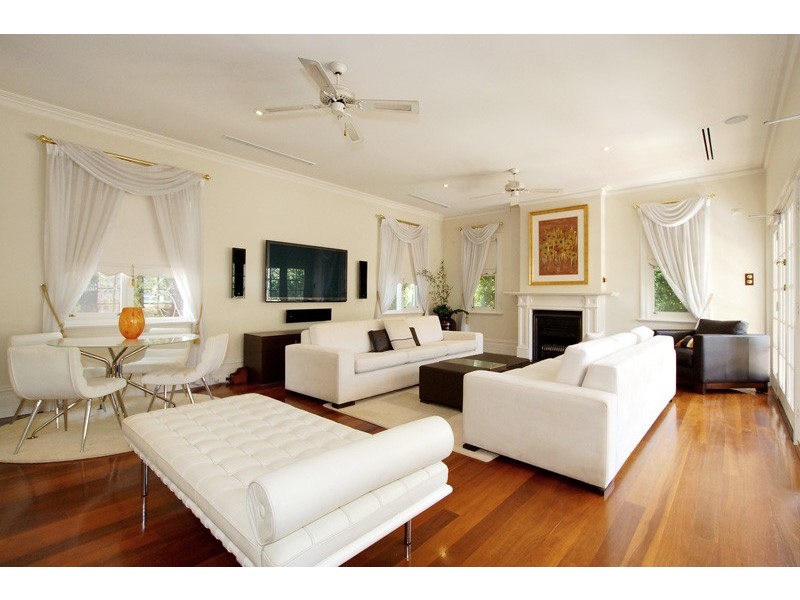 7 Freshwater Parade, Claremont WA 6010