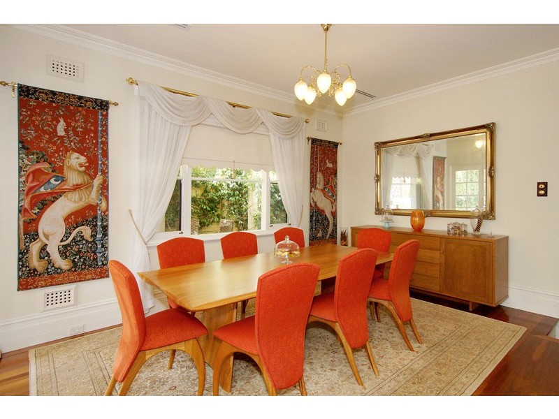 7 Freshwater Parade, Claremont WA 6010