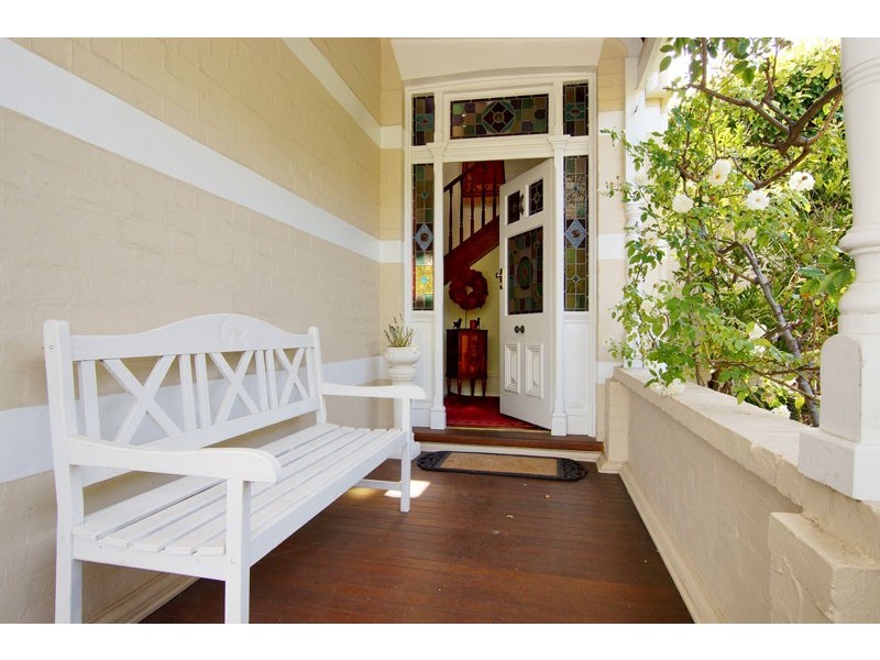 7 Freshwater Parade, Claremont WA 6010