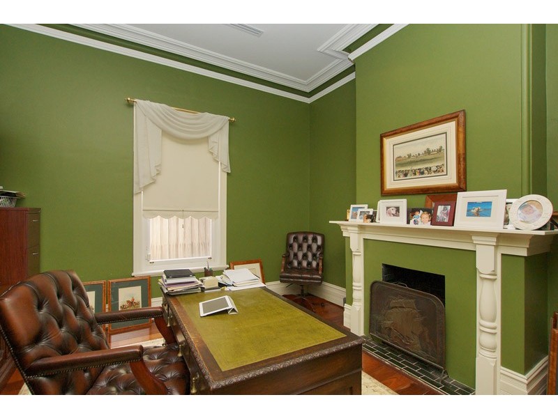 7 Freshwater Parade, Claremont WA 6010