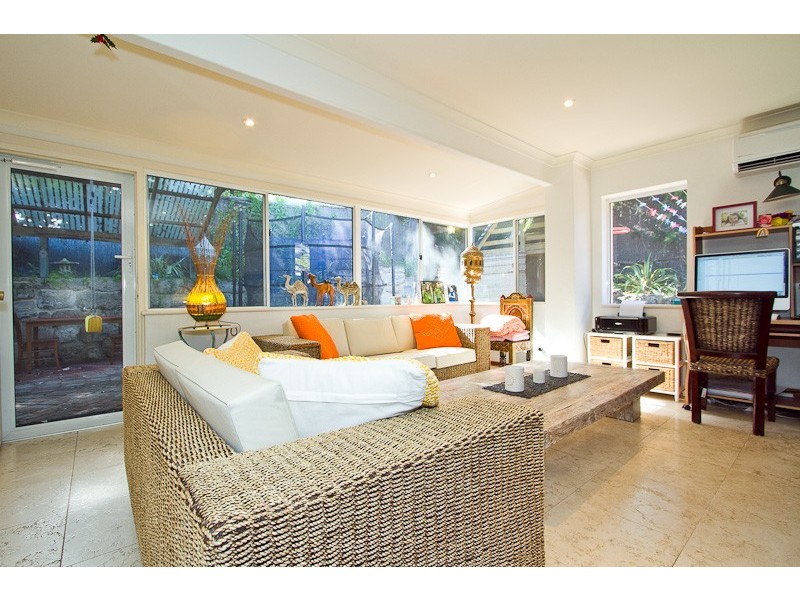 101 Curtin Ave, Cottesloe WA 6011