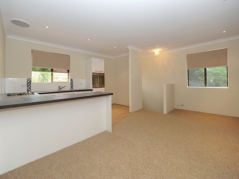 6/12 McNamara Way, Cottesloe WA 6011