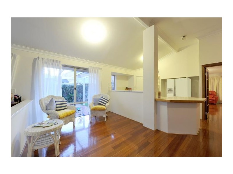 18 Vlamingh Parade, Mosman Park WA 6012