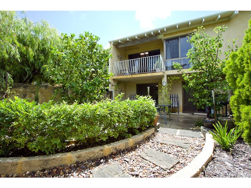 4/22 Salvado Street, Cottesloe WA 6011