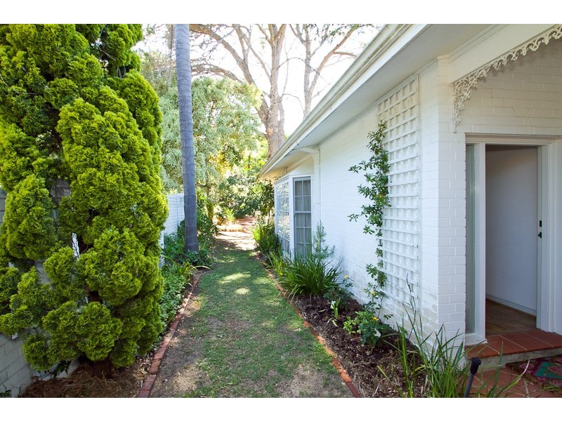 42 Johnston Street, Peppermint Grove WA 6011