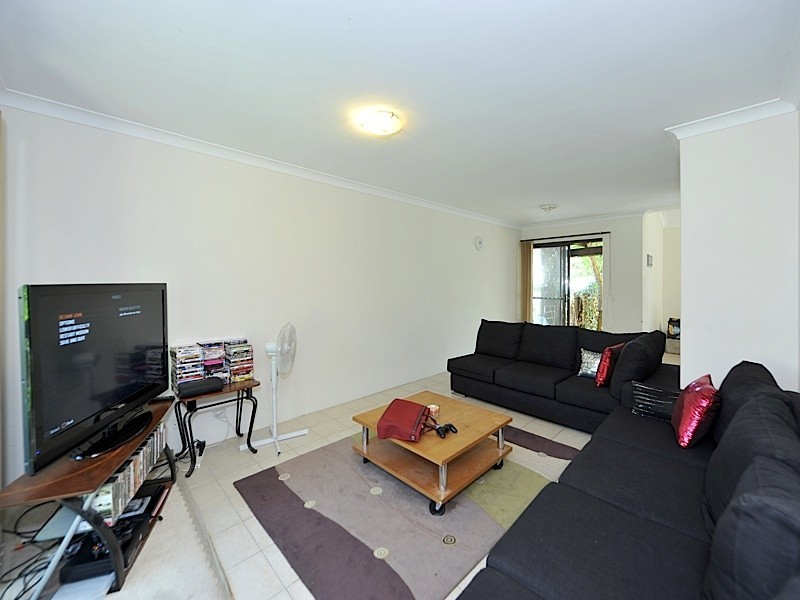 8/89 Davies Road, Claremont WA 6010