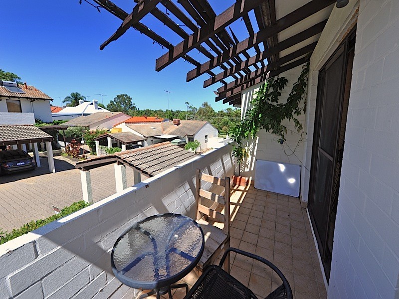 8/89 Davies Road, Claremont WA 6010