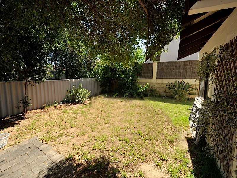 8/89 Davies Road, Claremont WA 6010