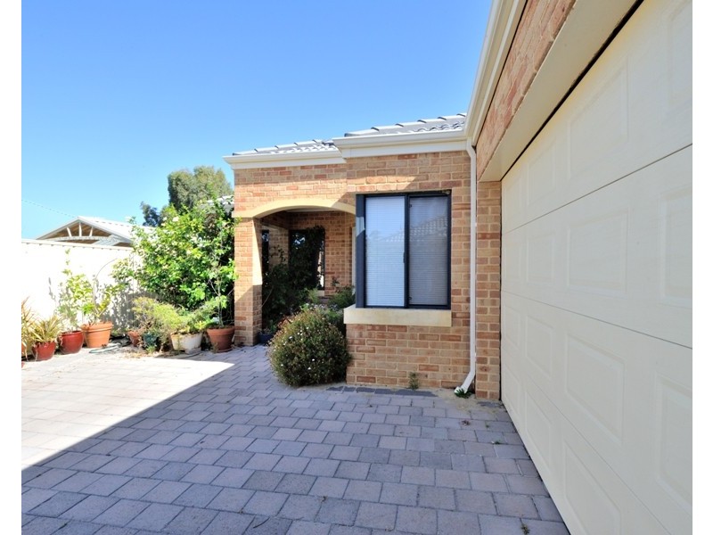 89b Pascoe Street, Karrinyup WA 6018