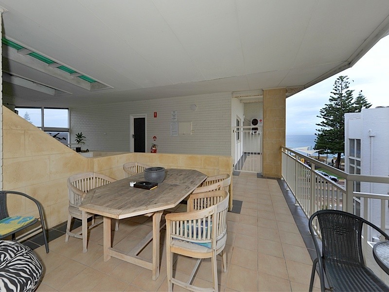 6/120 Marine Parade, Cottesloe WA 6011