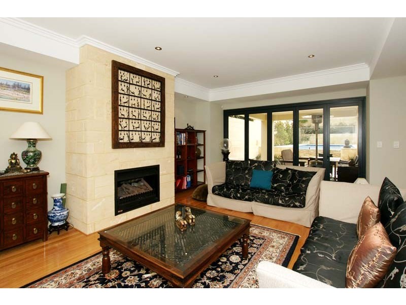 107 Victoria Street, Mosman Park WA 6012