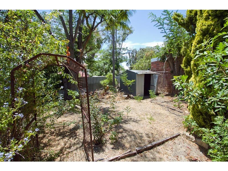 24 Roseberry Ave, South Perth WA 6151