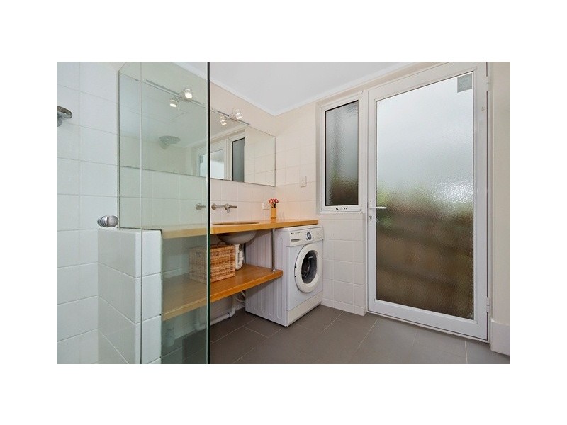 16 Hooley Street, Cottesloe WA 6011