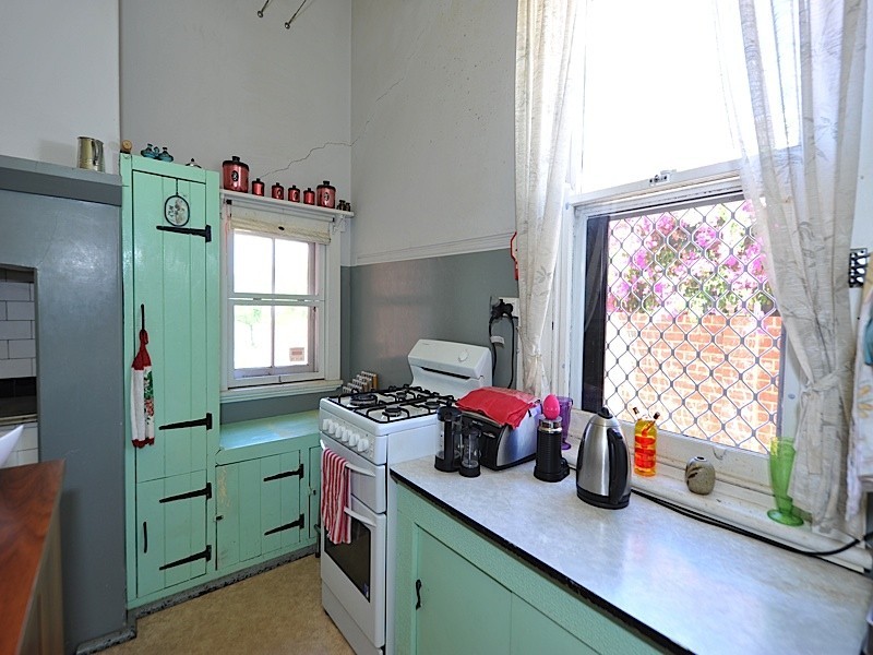 17 Kitchener Street, Nedlands WA 6009