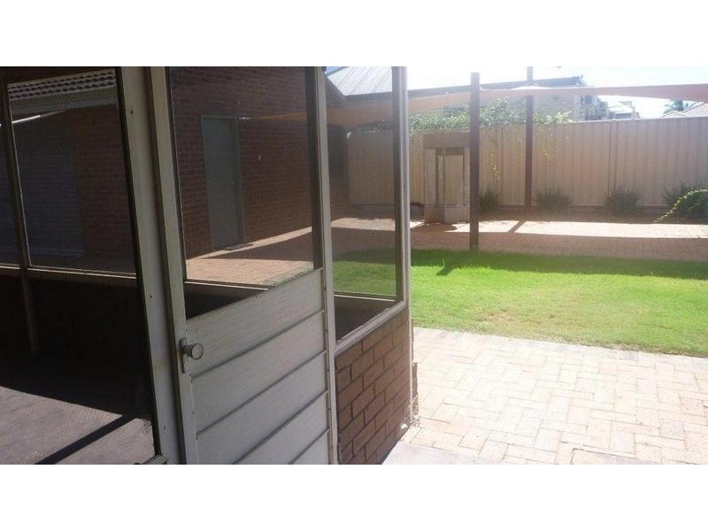 22 Surrey Road, Wilson WA 6107