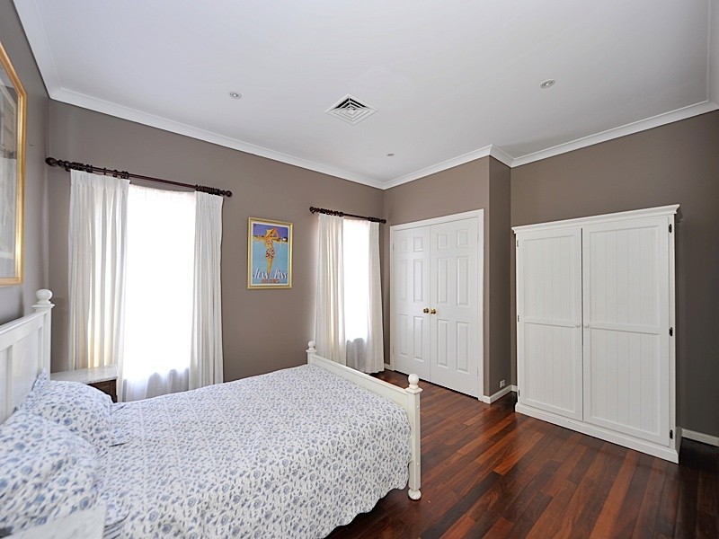 5 Briggs Street, Mosman Park WA 6012