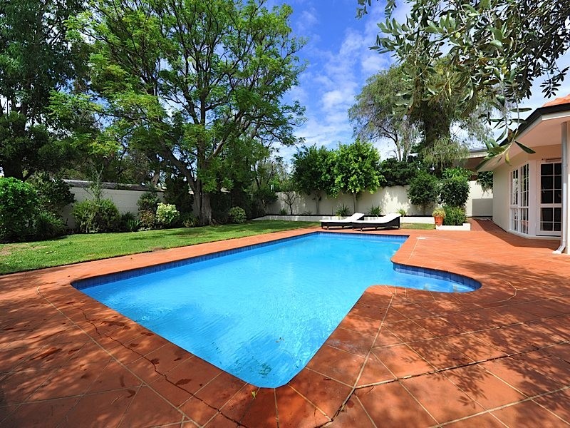 5 Briggs Street, Mosman Park WA 6012