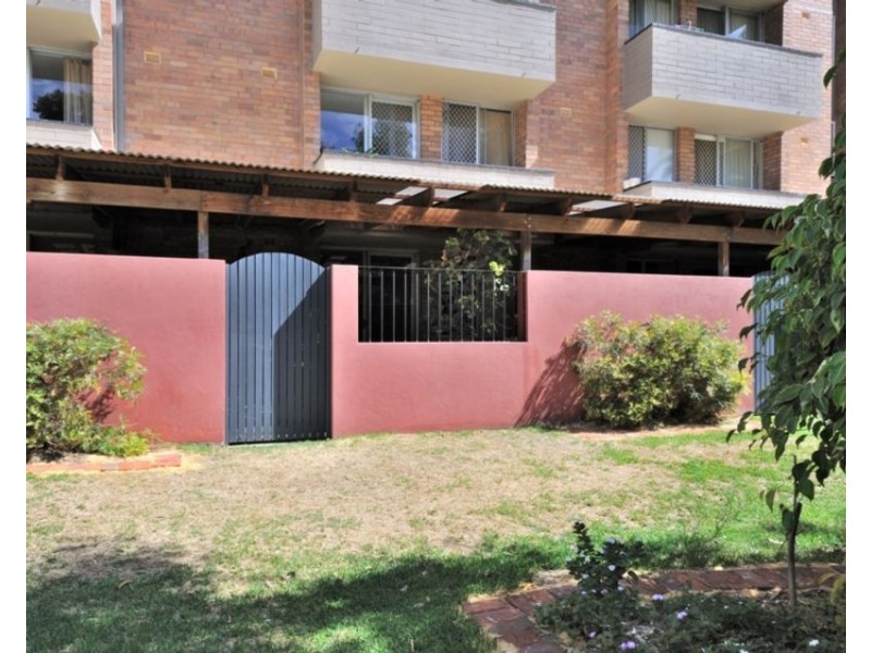 3/4 Dover Court, Mosman Park WA 6012