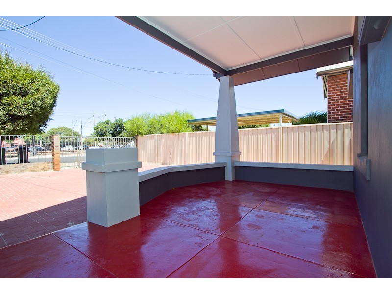 233 Railway Parade, Maylands WA 6051