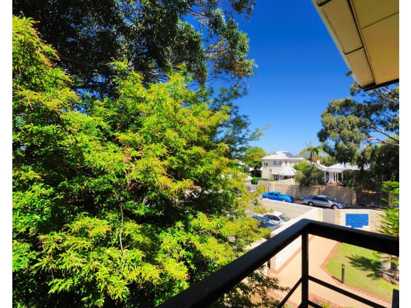 10/14 McNamara Way, Cottesloe WA 6011