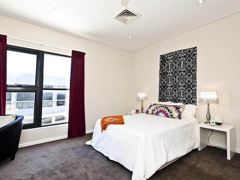 2/420 Roberts Road, Subiaco WA 6008
