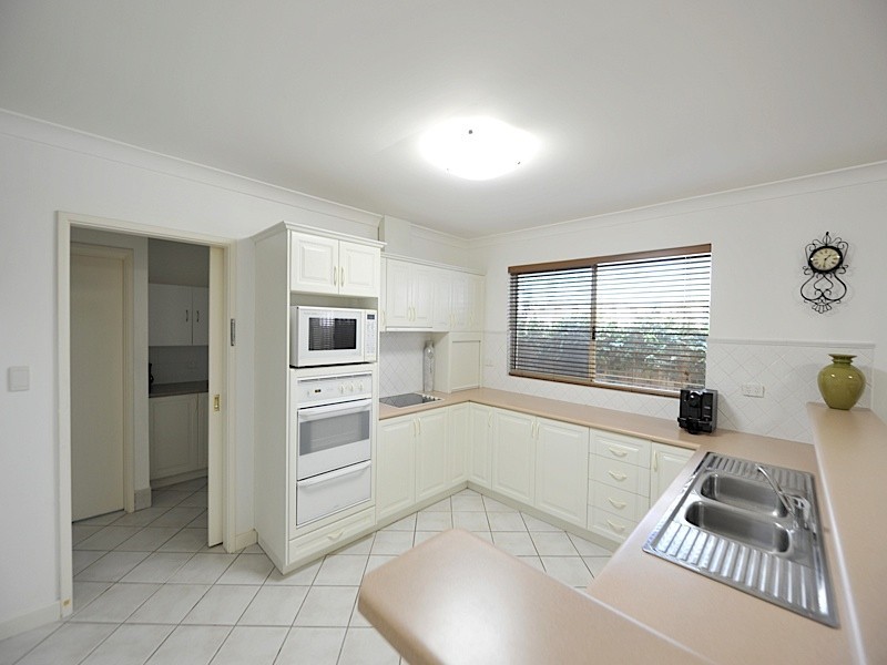 8 Dalgety Street, Cottesloe WA 6011