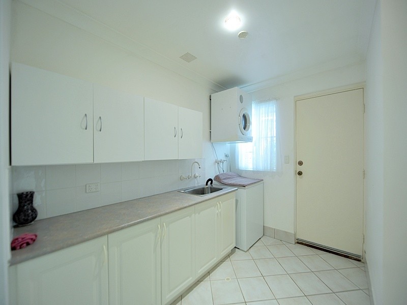 8 Dalgety Street, Cottesloe WA 6011