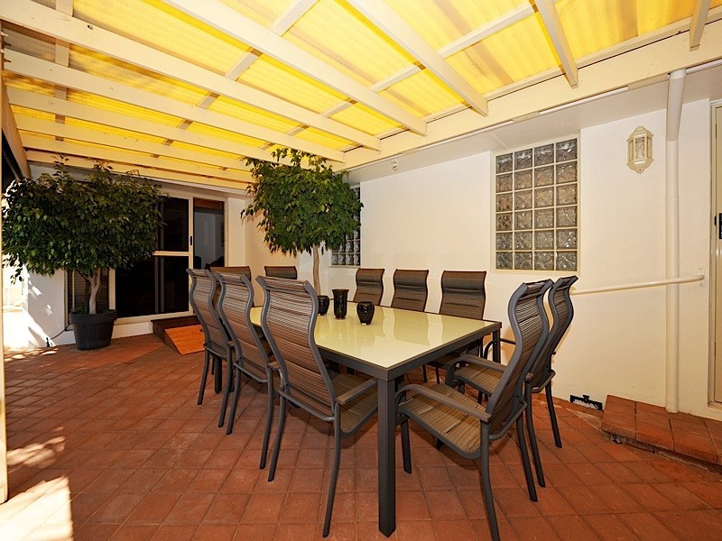 8 Dalgety Street, Cottesloe WA 6011