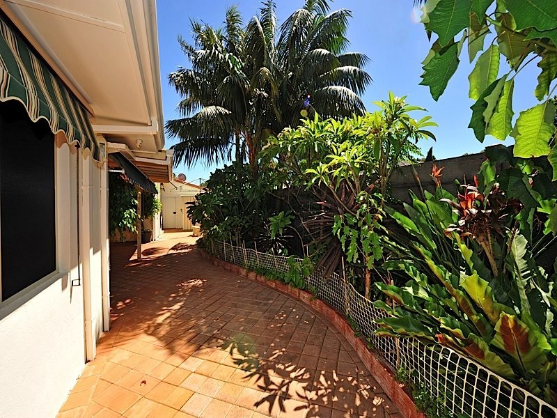 8 Dalgety Street, Cottesloe WA 6011