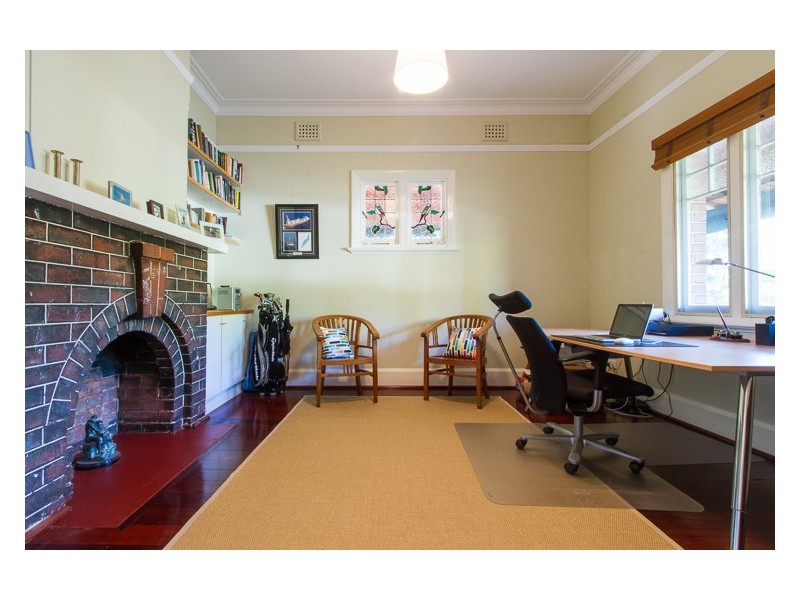 35 Langham Street, Nedlands WA 6009