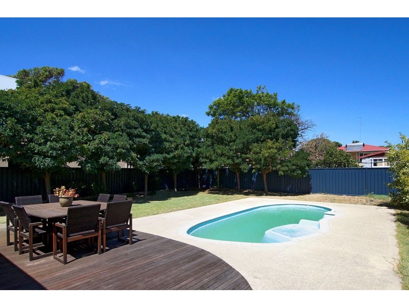 8 Lochee Street, Mosman Park WA 6012