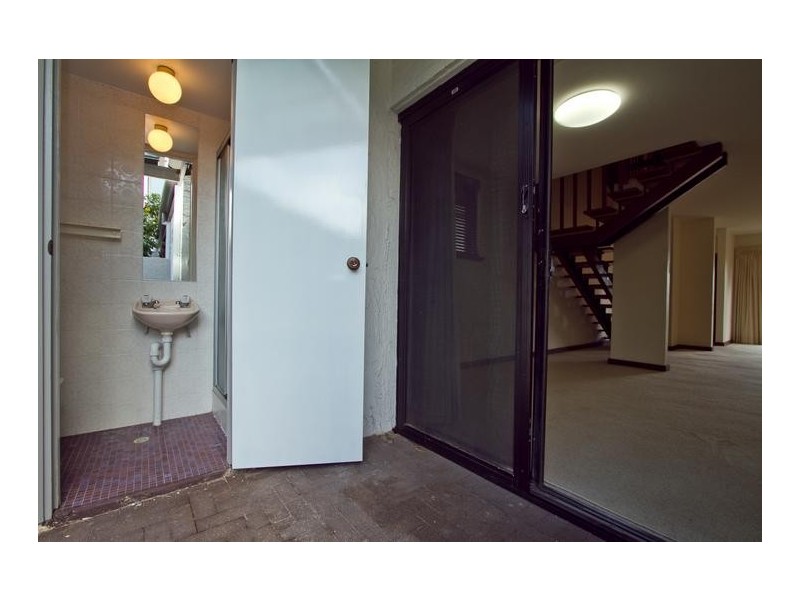 1/10 Avonmore Terrace, Cottesloe WA 6011