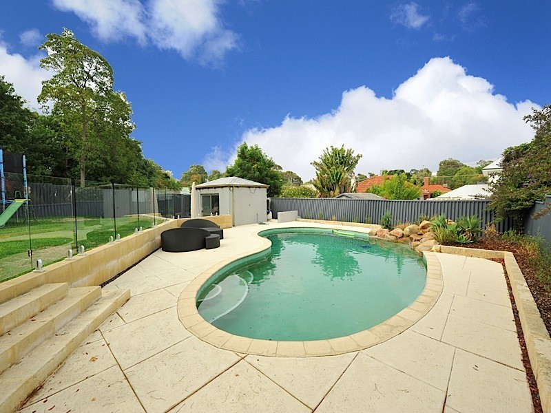 5 Baring Street, Mosman Park WA 6012