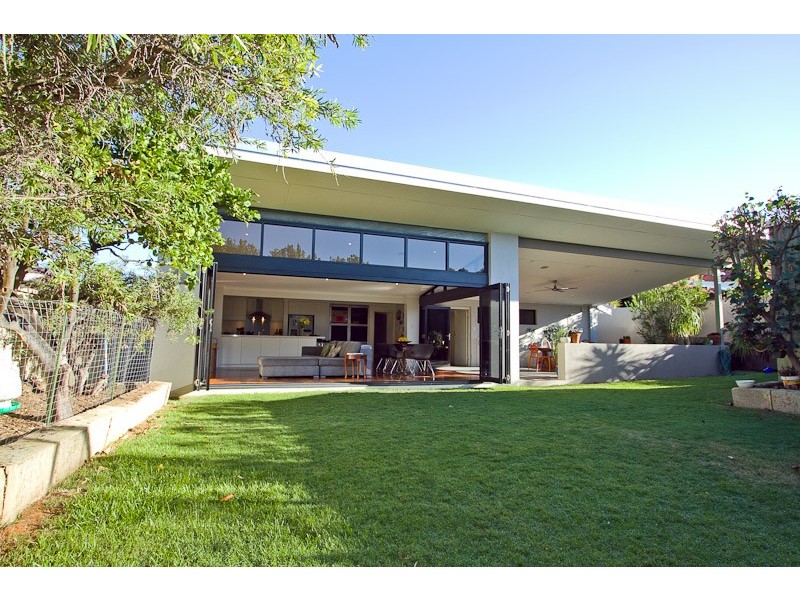 6 Chesham Way, Hamilton Hill WA 6163