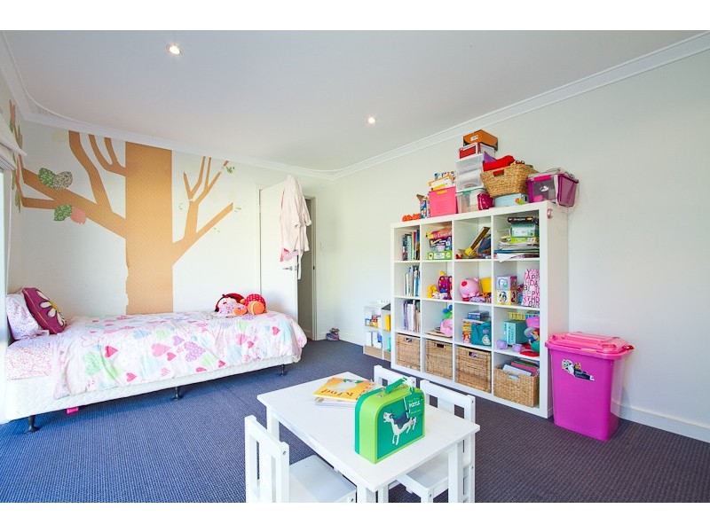 6 Chesham Way, Hamilton Hill WA 6163